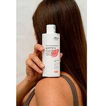Шампунь "Восстанавливающий" для окрашенных и поврежденных волос с клюквой и витамином Р 4fresh BEAUTY | интернет-магазин натуральных товаров 4fresh.ru - фото 2